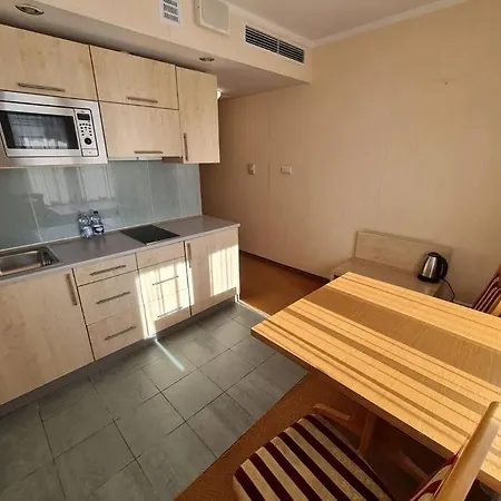 10q - Z6 505 Apartment *